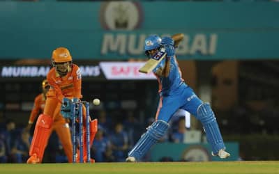 (LIVE) MI vs GG Dream11 Prediction, Probable Playing 11, Head-to-Head Records, and Pitch Report | Mumbai Indians vs Gujarat Giants Dream11 Team
