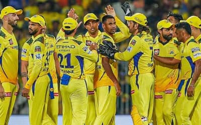 Big blow for CSK! Star pacer leaves camp and travels home