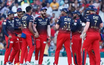RCB IPL 2024 Strongest Playing11, RCB SWOT Analysis IPL 2024 - Royal Challengers Bangalore