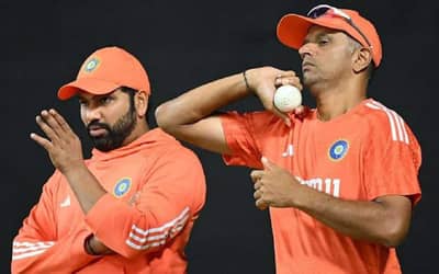 Rohit Sharma, Dravid accused of tempering India vs Australia World Cup Final Pitch, influenced curator to prepare dry surface