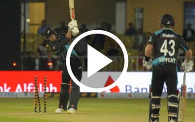 Watch: Shaheen Shah's Ripper Taking Robinson's Stumps Out in PAK vs NZ 1st T20I