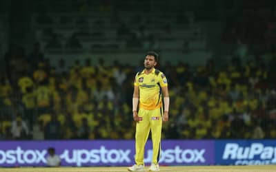 5 CSK Players Unavailable, big trouble for Chennai Super Kings in IPL 2024, Deepak Chahar Injury