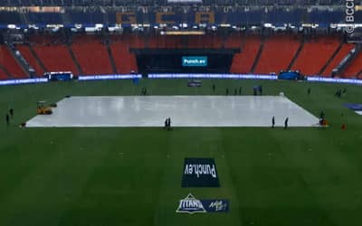 RR vs RCB Eliminator Weather Forecast, Rain Chances for RR vs RCB fixture, Narendra Modi Stadium Pitch Report | Rajasthan Royals vs Royal Challengers Bengaluru