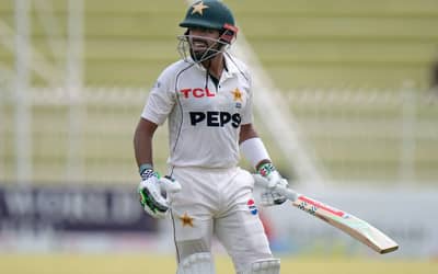Pakistan's head coach opens up about Babar Azam after Fakhar Zaman slams PCB on the decision to drop Babar Azam; draws comparison with Virat Kohli over major dig in form
