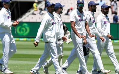 Team India to travel to Sydney together including five isolated players