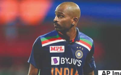 Vivo IPL 2021: Zaheer Khan explains why Hardik Pandya didn?t bowl against RCB in IPL opener