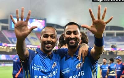 Hardik and Krunal Pandya donated more oxygen concentrators to Covid centres