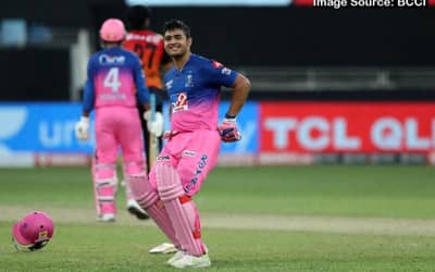 IPLT20: Predicting top 5 contenders of the ?Emerging Player of the Season Award? in IPL 2021