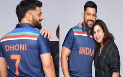 Latest MS Dhoni images in India?s retro jersey, play football along with Ranveer Singh and Shreyas Iyer