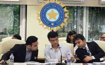 BCCI Likely to Conduct IPL 2022 From 27th March. Mumbai and Pune Expected to Conduct the Entire Tournament.