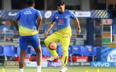 Ravi Shastri recalled the time when he scolded MS Dhoni for playing Football