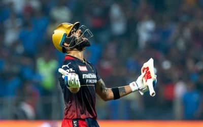 Virat Kohli should take a break from cricket and come back stronger, say experts
