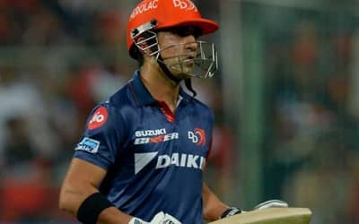 Top 5 IPL skippers who left captaincy midway through the tournament