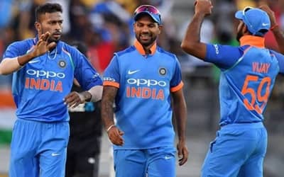 Hardik, Shikhar in line to become Indian?s skipper for T20I series against SA