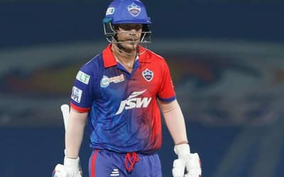 MI, CSK &amp; RCB get insane support from their fans, says David Warner
