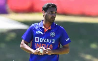 Sunil Gavaskar wants India to carry Bhuvneshwar Kumar for T20 World Cup 2022 in Australia