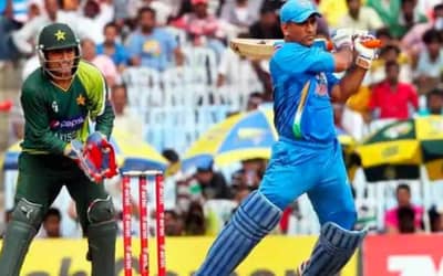 Top 3 batting performances by MS Dhoni for India