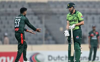 A Solid Win and A Controversial RUNOUT; Check How Things Went in the PAKISTAN vs BANGLADESH 2nd ODI
